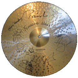 Cymbal mit Unterschriften